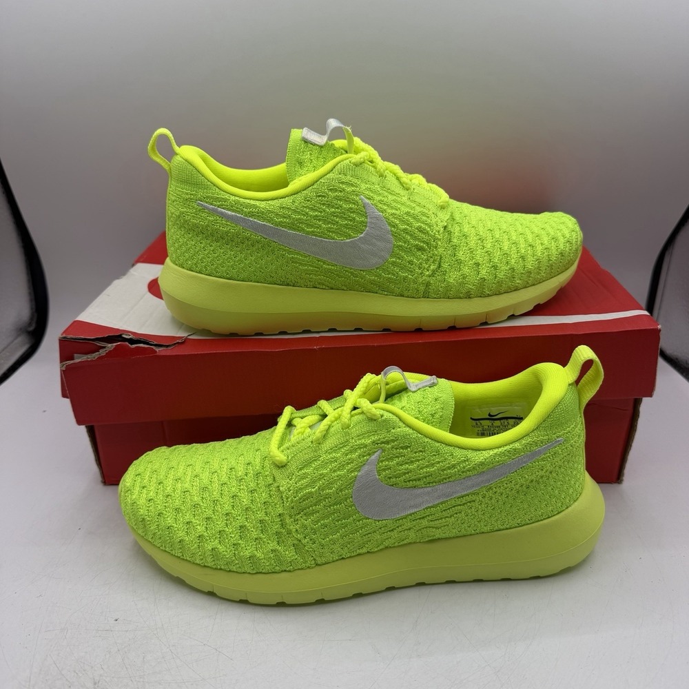 Nike Roshe NM Flyknit Running Shoes Womens Sz 6 Electric Green Volt Sneakers